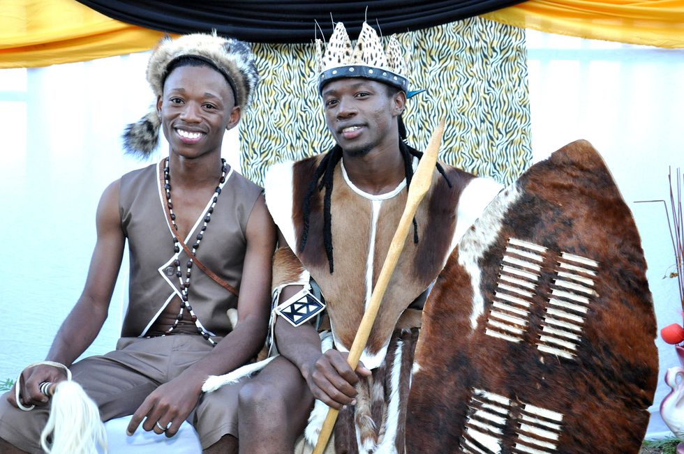 مراسم اولین ازدواج دو همجنس به سبک سنتی در آفریقا